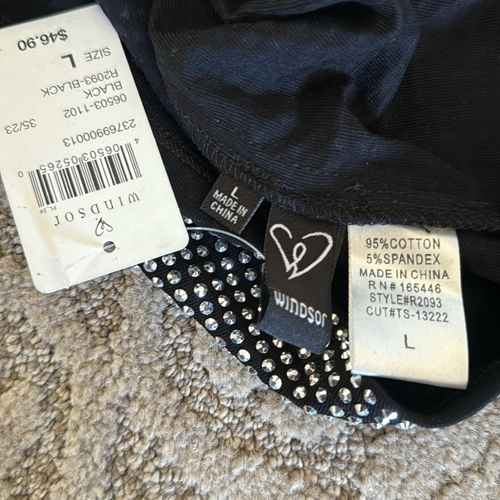 NWT sparkle romper - Picture 5 of 5